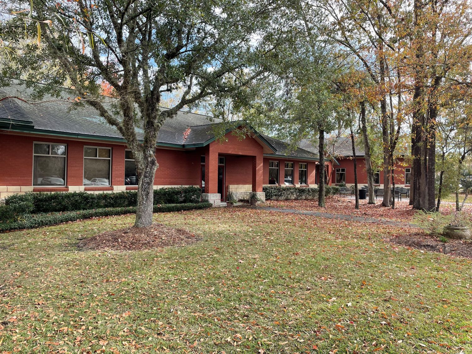 Charleston-Dorchester Mental Health Center (CDMHC) building image