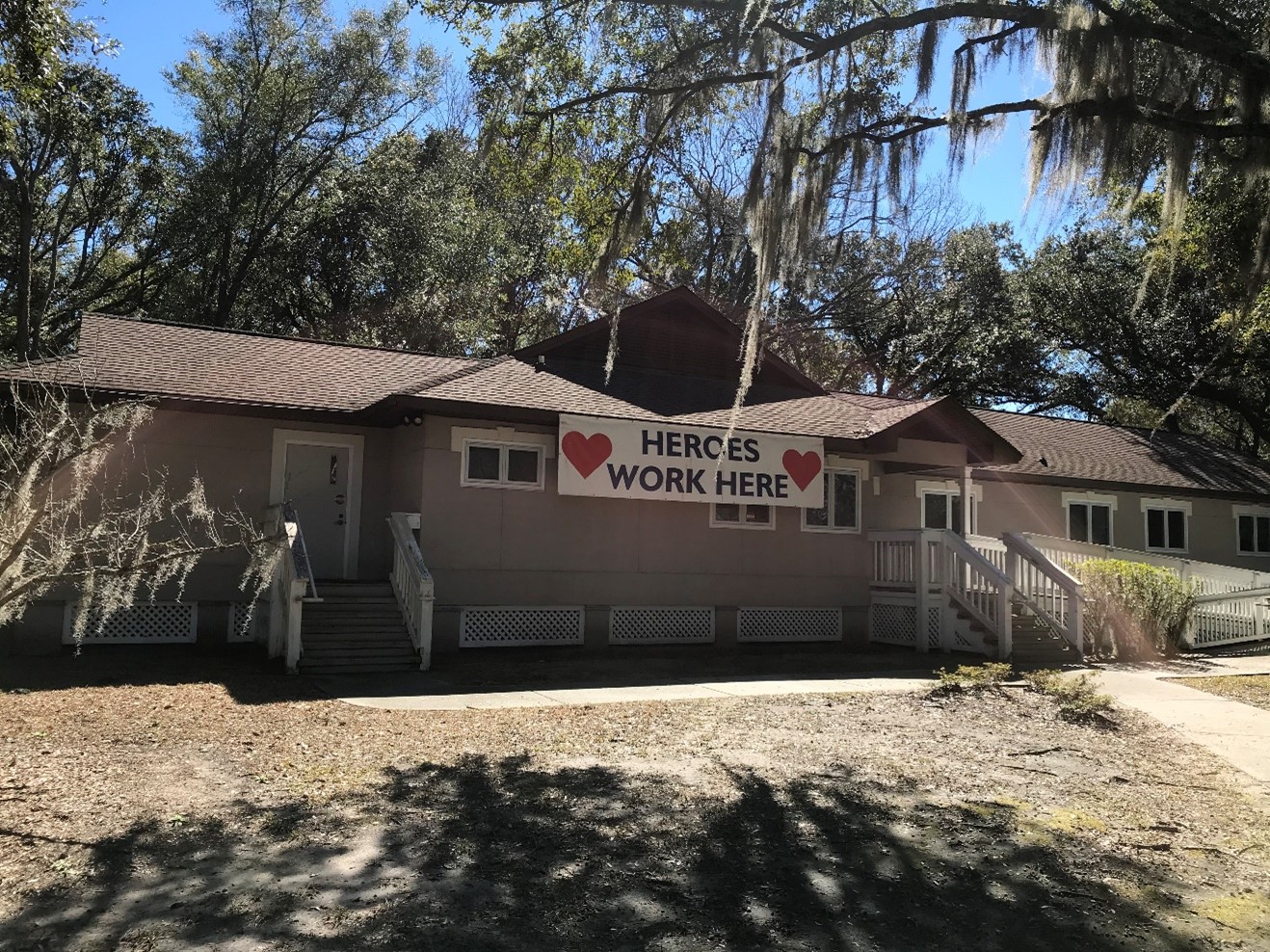 Hilton Head Clinic building image